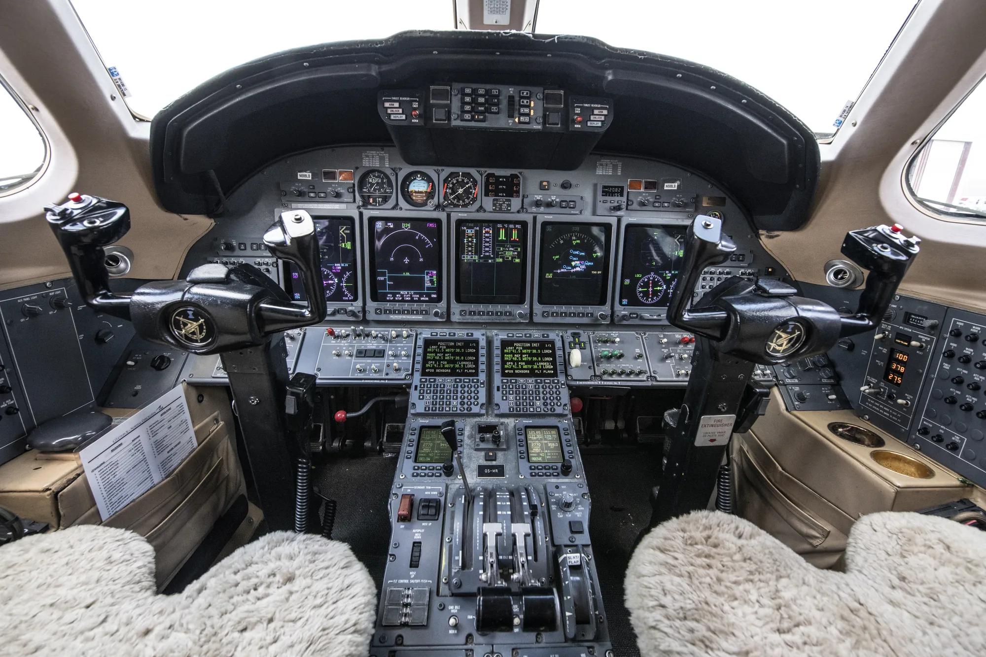 Citation X flight deck with Honeywell Primus 2000 avionics